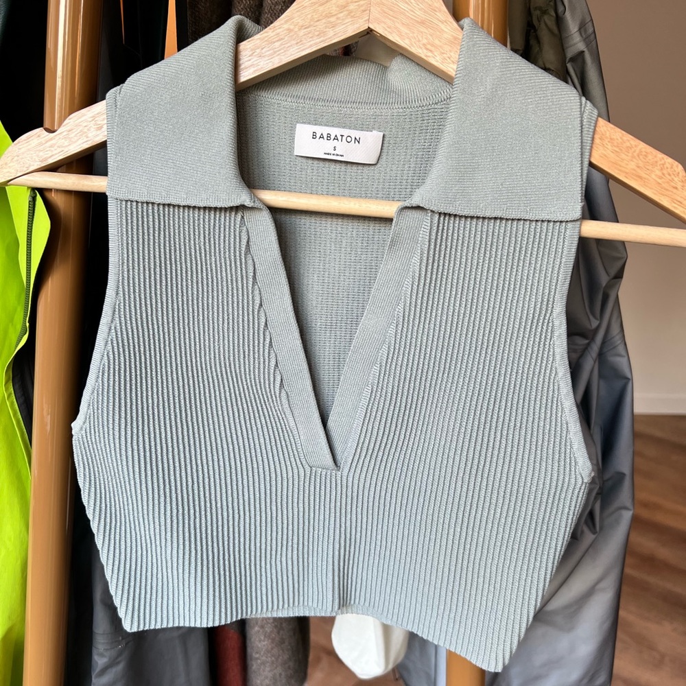 ARITZIA CROPPED SHIRT